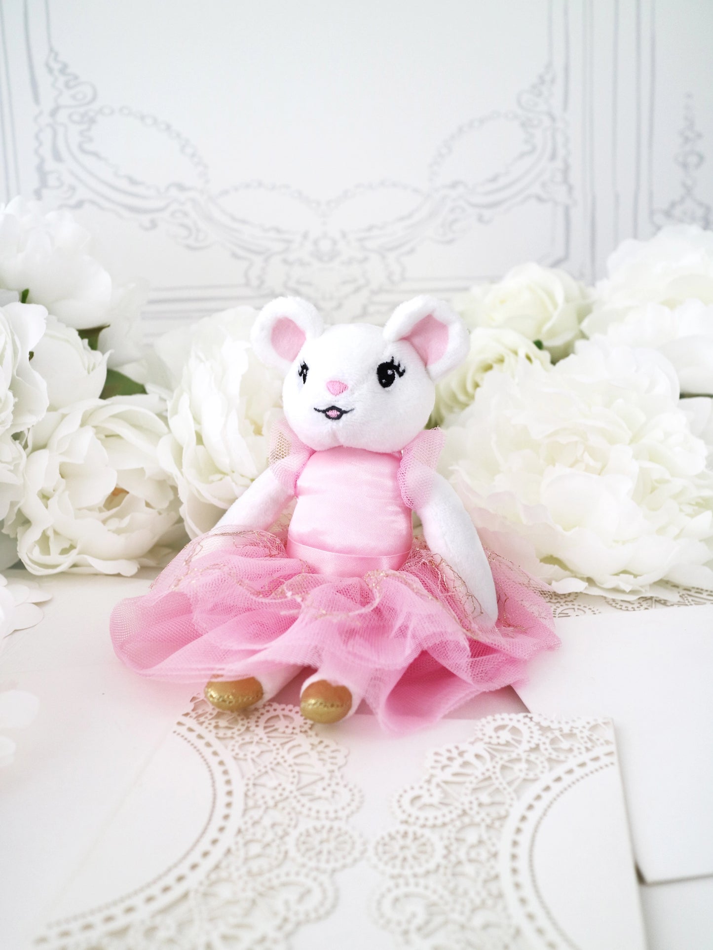 Load image into Gallery viewer, Claris the Chicest Mouse in Paris, 8&amp;quot; Pink Plush Toy
